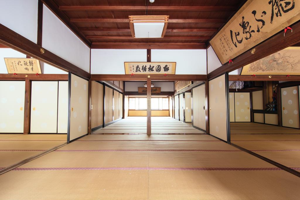 高野山 宿坊 熊谷寺 -Koyasan Shukubo Kumagaiji- Γουακαγιάμα Εξωτερικό φωτογραφία